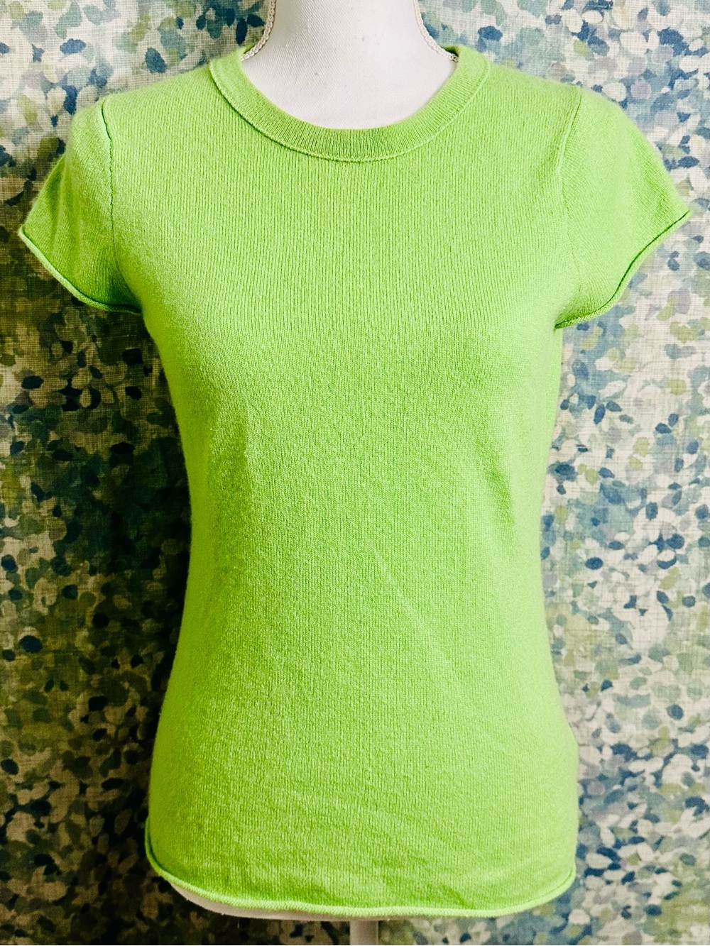 J.Crew Collection 100% Cashmere Short Sleeve Sweater | Neon Lime Green | Size S - Picture 2 of 5